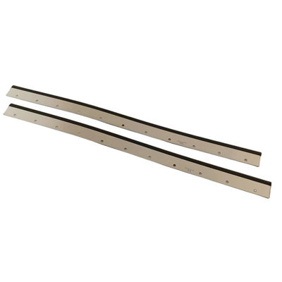 Pisau Cuci Warna Silver untuk Mesin Cetak Roland dengan 11 Lubang dan Dimensi 1100x65x0.5mm