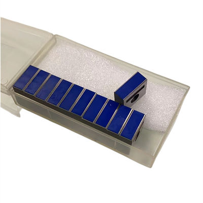 Karbon Steel Roland Gripper Pad dengan Karet Biru untuk Percetakan Percetakan Spare Parts 19*18*8mm