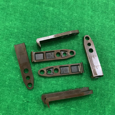 70mm X 16 X 5mm Brown Steel Gripper dengan 6mm Middle Hole untuk Offset Printing