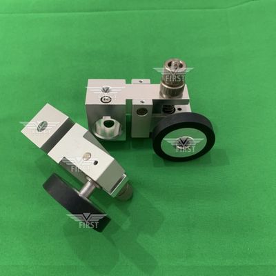 1 Set Forwarding Runner Assembly Bracket Rubber Wheel Untuk Heidelberg SM74 SORM